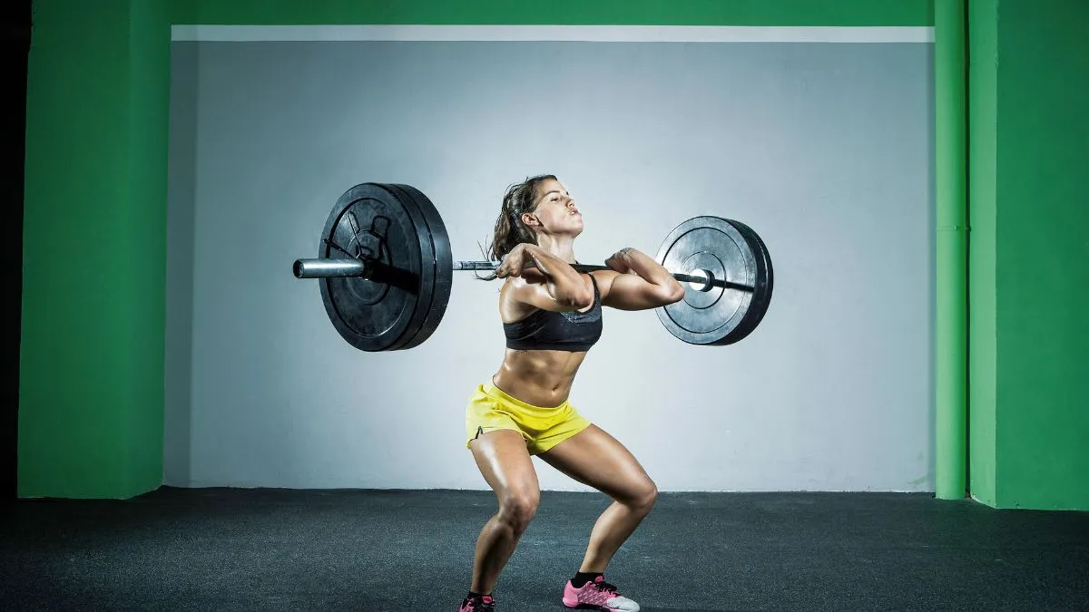 Lee más sobre el artículo Power clean: instructivo paso a paso para realizarlo de forma correcta